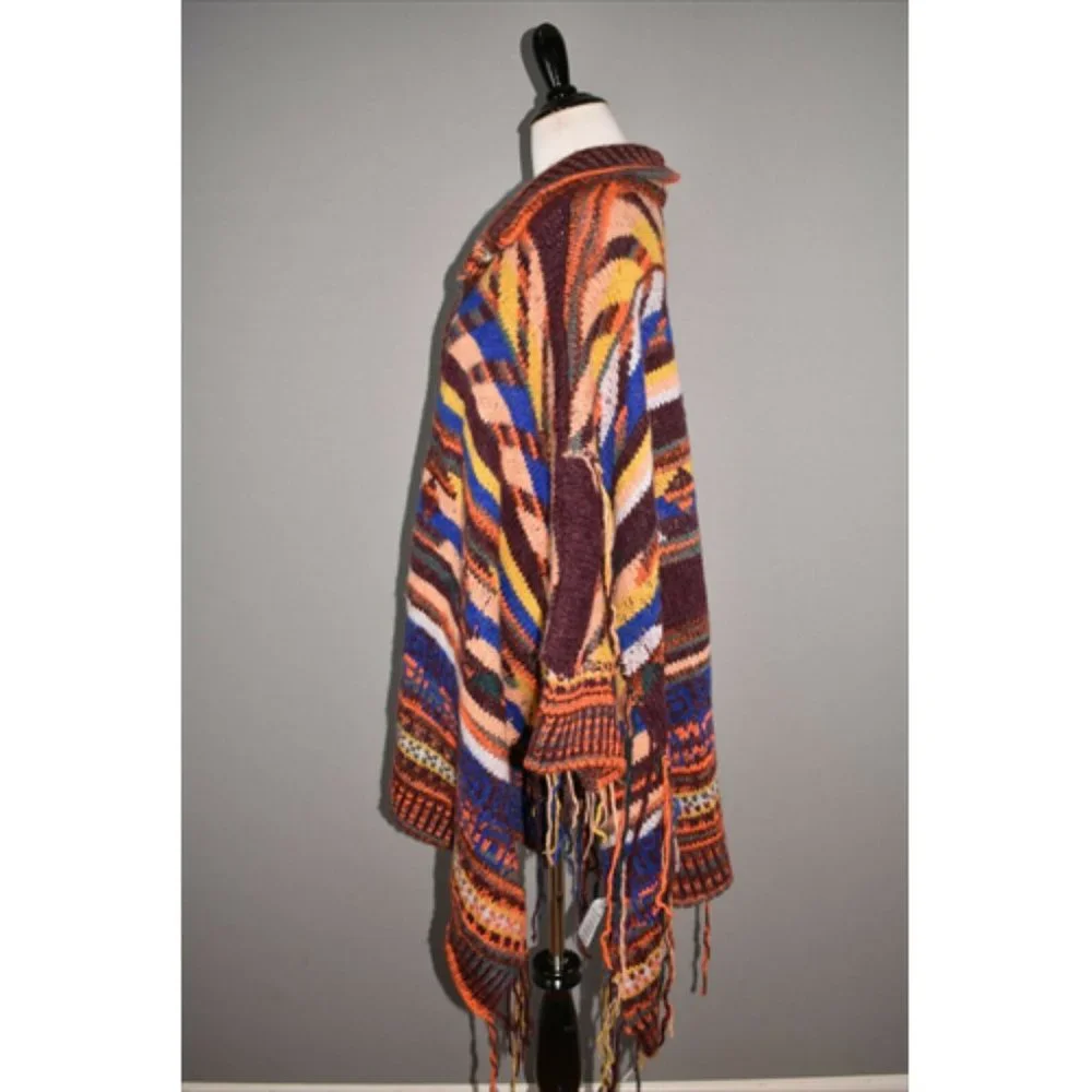 FREE PEOPLE NEW Follow The Arrow Fringe Poncho - Picture 7 of 9